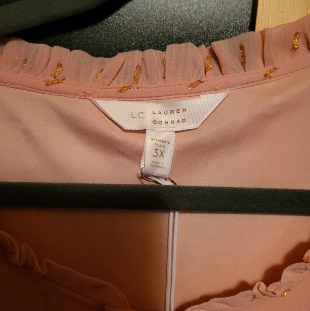 NWT Lauren Conrad Short Sleeve Shirt - Picture 4 of 4